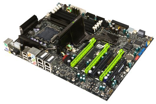 0000016300972516-photo-carte-mere-nvidia