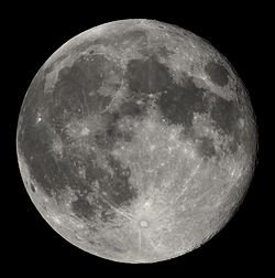 250px-Full_Moon_Luc_Viatour.jpg