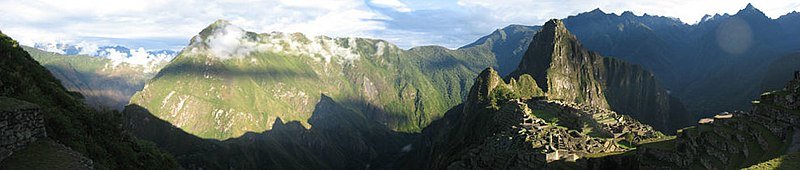 800px-Machu_Picchu_Panorama.jpg