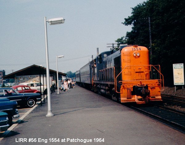 LIRR%2056%20Eng%201554%20at%20Patchogue%