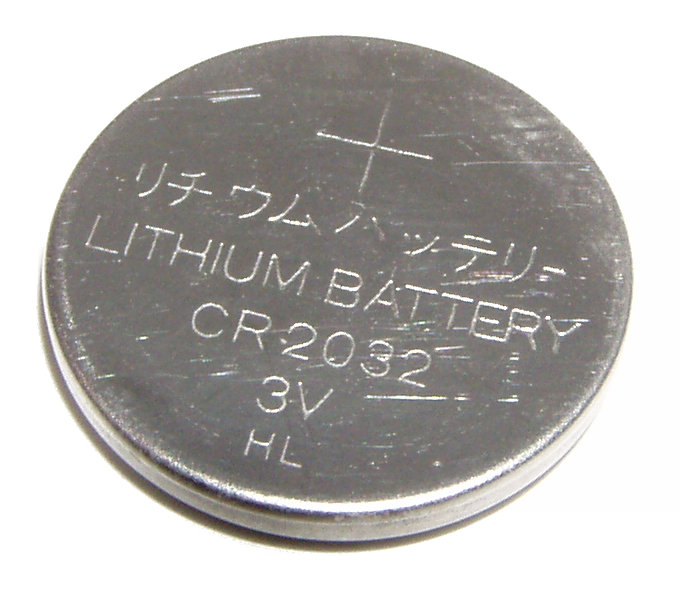 Pile-bouton-lithium-cr2032_Krzysztof-Woz