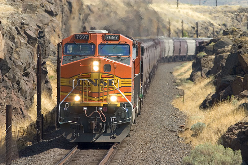 bnsf7697w-ndalles-2.jpg