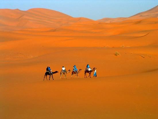 dune-deserts-caravane-erg-maroc-.jpg